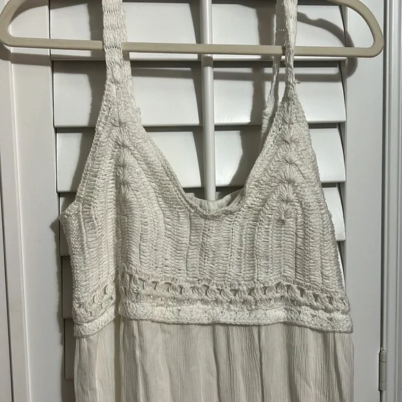 Linen and crochet maxi dress - Picture 2 of 2